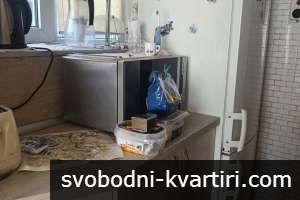 Давам под наем  двустаен-спалня,хол с дневна и бокс  за300евро напълно обзаведен