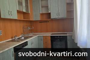 Газифициран тристаен център с паркомясто Газифициран тристаен център с паркомясто