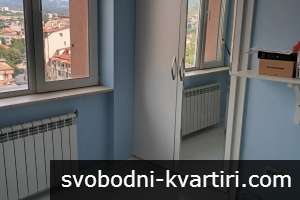 Четиристаен апартамент под наем