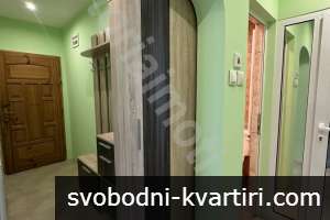 Тристаен апартамент в кв. Акация