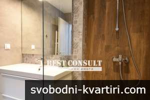 НОВ, луксозен, тристаен апартамент, три климатика - Център