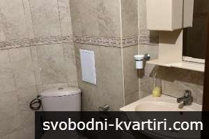 Двустаен апартамент под наем в Център