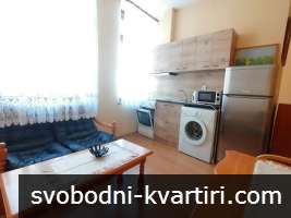 Студио в идеален център под наем