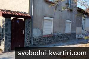 Къща квартира може група Белене