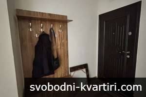 Просторен тристаен в кв. Акация