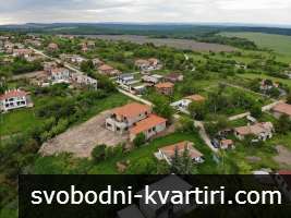 Къща за гости с магазин в с. Горица