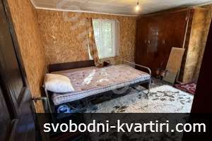 Тухлена къща в с. Длъжка Поляна Тухлена къща в с. Длъжка Поляна