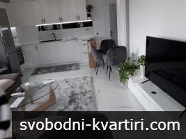 Тристаен апартамент в Центъра на Пловдив