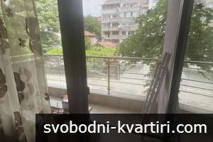Отдавам под наем тристаен апартамент в кв.Въстанически