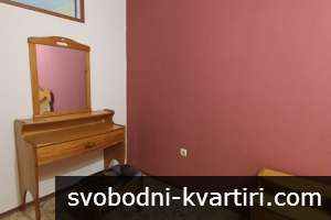 Даваме под наем тристаен апартамент в Кючук Париж Даваме под наем тристаен апартамент в Кючук Париж