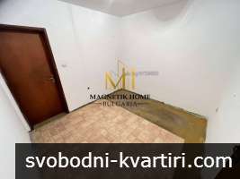 Страхотно помещение с три отделни стаи и вътрешна градина в ж.к. Възраждане