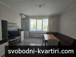 Етаж от къща с паркомясто широк център
