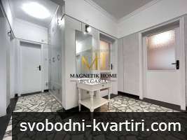 Просторен тристаен апартамент с отделна кухня с ПАРКОМЯСТО до площад ”Тройката” и супер център