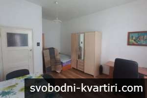 Даваме под наем самостоятелна стая в Каменица 1