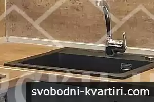 Новообзаведен Луксозен тристаен апартамент с паркомясто