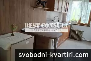 Обзаведено студио, климатик - Център, зад Съда