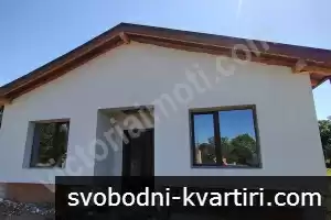 Едноетажна къща в Добри дял