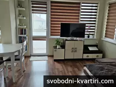 Отдава под наем ЕТАЖ от къща и ГАРАЖ