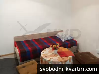 Едностаен апартамент в Център!
