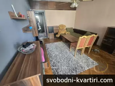 Лазур двустаен апартамент обзаведен #1747924021
