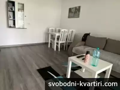 1022 Самостоятелна стая Сточна гара