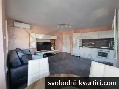 Дава се под наем двустаен апартамент в Колхозен Пазар!