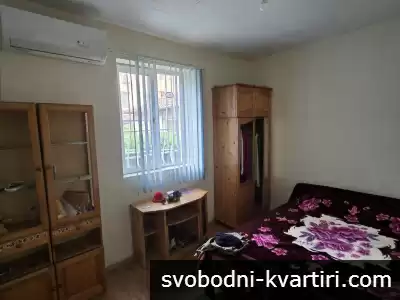 Самостоятелна къща в кючук париж с паркомясто