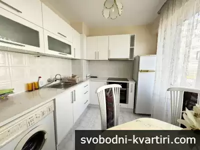 Просторен и слънчев тристаен в кв. Бузлуджа