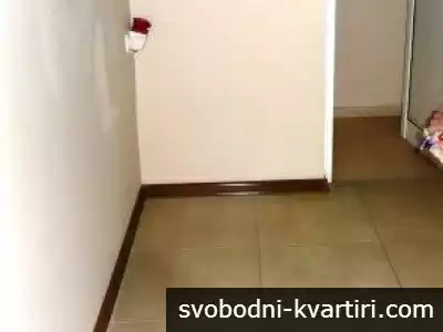 Партерен магазин в широк център