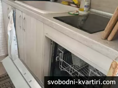 Давам под наем  двустаен-спалня,хол с дневна и бокс  за300евро напълно обзаведен