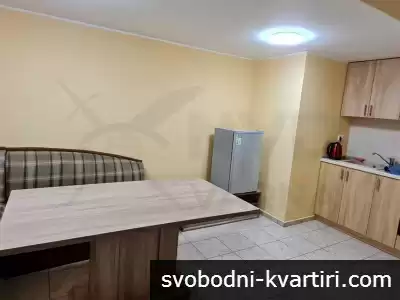 Дава се под наем двустаен апартамент в Трошево!