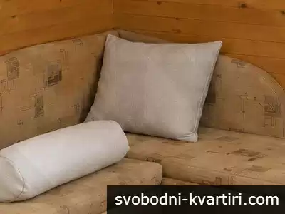 Дава се под наем двустаен апартамент в Идеален Център!