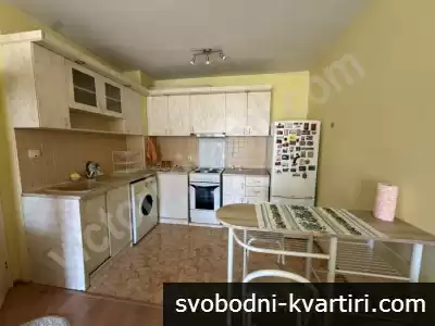Тристаен апартамент в кв. К.Фичето