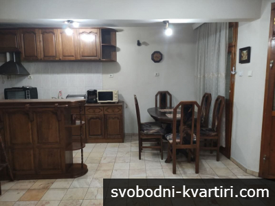 Давам под наем просторен напълно обзаведен и с 2климатика - апартамент в нова кооперация