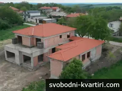 Къща за гости с магазин в с. Горица