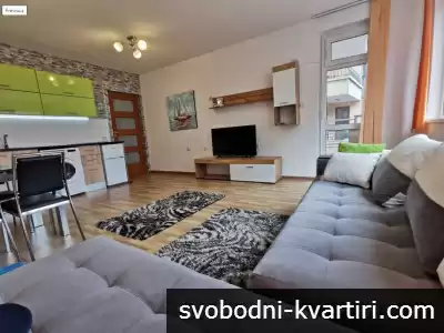 Двустаен апартамент в Центъра