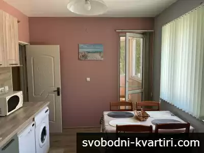 Апартамент Двустаен Лазур