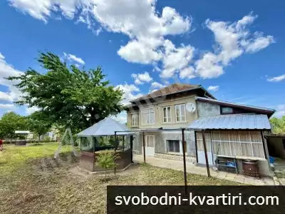 Двуетажна къща с условия за живот, село Никюп