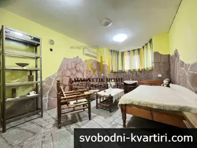 ХИТ ЦЕНА! Бюджетен етаж от къща с 3 спални на метри от ул. Богориди и морската градина