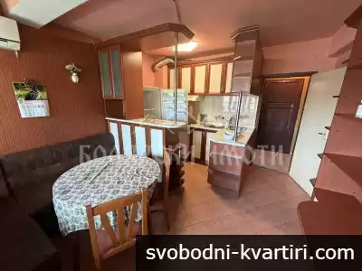 Двустаен в до Царевец