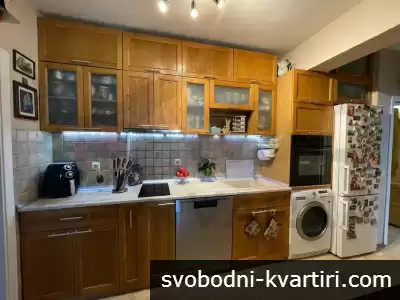 Дава се под наем тристаен апартамент в Лятно кино Тракия!