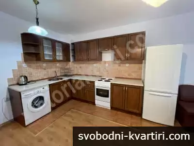 Двустаен апартамент зад Практикер