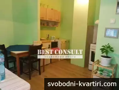 Двустаен обзаведен, два климатика - срущу Кооперативен пазар