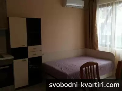 Давам под наем едностаен апартамент в центъра на Пловдив