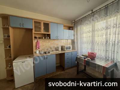 Двустаен в близост до Макс Марк