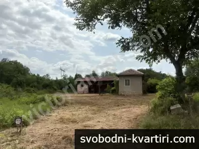 Къща със самостоятелен път в с. Церова Кория Къща със самостоятелен път в с. Церова Кория
