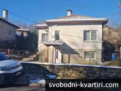 Готова  ремонтирана къща до Трявна