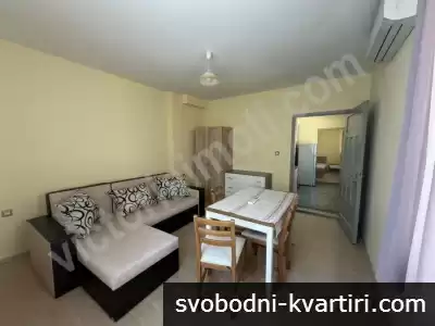 Двустаен апартамент в центъра