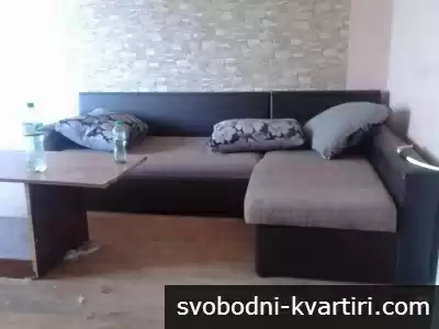 Даваме под наем тристаен апартамент в кв. Тракия