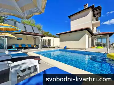 Villa Regina Bella – Луксозна морска вила с басейн